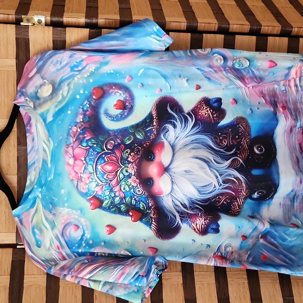 NWOT! Gnome stretch top - Picture 2 of 7